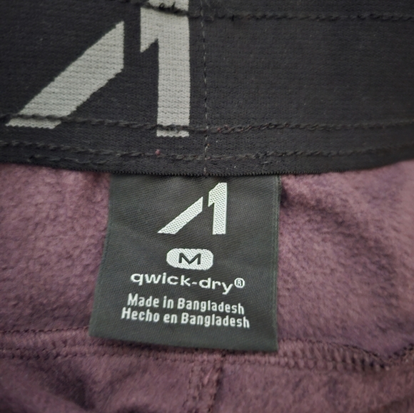 AL1VE joggers - Picture 2 of 3